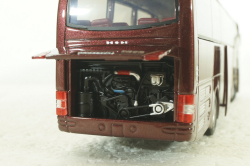 MAN R02 Lion’s Star (Yutong) 2003, red, PM056, Paudi 1:42