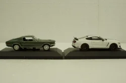 Ford Mustang GT390 + Ford Mustang Shelby GT350R (2016), Ford Mustang Collection #1, 1:43 Набор!