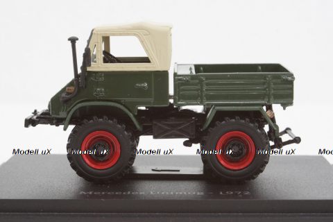 Mercedes Unimog 1972, Universal Hobbies 1:43