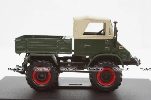 Mercedes Unimog 1972, Universal Hobbies 1:43