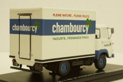 Saviem SG 2 MB 38 Fourgon frigorifique Chambourcy (1969), Hachette 1:43