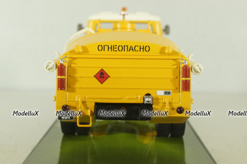 ТЗА-7,5(200) Аэрофлот, топливозаправщик на шасси Маз-500, TruckTyr 1:43