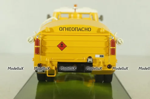 ТЗА-7,5(200) Аэрофлот, топливозаправщик на шасси Маз-500, TruckTyr 1:43