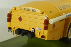 ТЗА-7,5(200) Аэрофлот, топливозаправщик на шасси Маз-500, TruckTyr 1:43