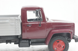 Газ-3307, бордо/серый, АвтоИстория 1:43