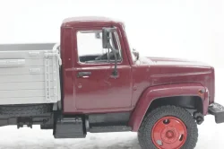 Газ-3307, бордо/серый, АвтоИстория 1:43