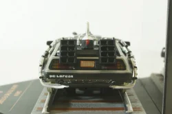 DeLorean, Back toy the Future III, 24014, SunStar 1:43