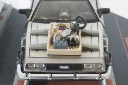 DeLorean, Back toy the Future III, 24014, SunStar 1:43