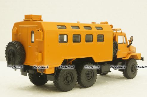Урал-4322 Кунг, оранжевый, АвтоИстория 1:43