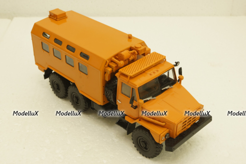 Урал-4322 Кунг, оранжевый, АвтоИстория 1:43