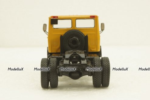 Каз-608В, оранжевый, АвтоИстория 1:43