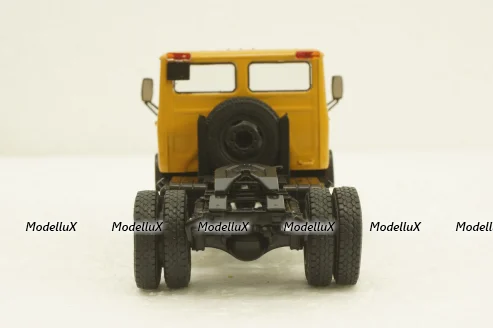 Каз-608В, оранжевый, АвтоИстория 1:43