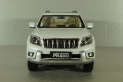 Toyota Land Cruiser Prado 150, 2009 white, Paudi 1:18
