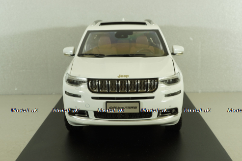 Jeep Grand Commander (Grand Cherokee) 2018, white, Paudi 1:18