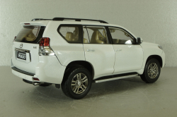 Toyota Land Cruiser Prado 150, 2009 white, Paudi 1:18