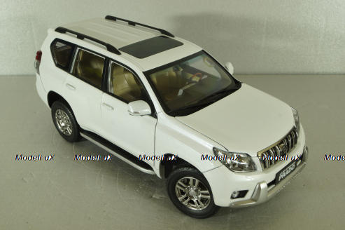 Toyota Land Cruiser Prado 150, 2009 white, Paudi 1:18