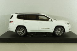 Jeep Grand Commander (Grand Cherokee) 2018, white, Paudi 1:18