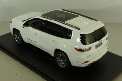 Jeep Grand Commander (Grand Cherokee) 2018, white, Paudi 1:18