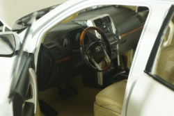 Toyota Land Cruiser Prado 150, 2009 white, Paudi 1:18