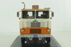White 7400 1960 beige, TR188 , IXO 1:43 Уценка!