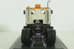 White 7400 1960 beige, TR188 , IXO 1:43