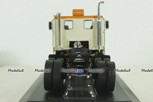 White 7400 1960 beige, TR188 , IXO 1:43