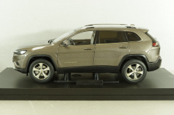 Jeep Cherokee 2019, grey, Paudi 1:18