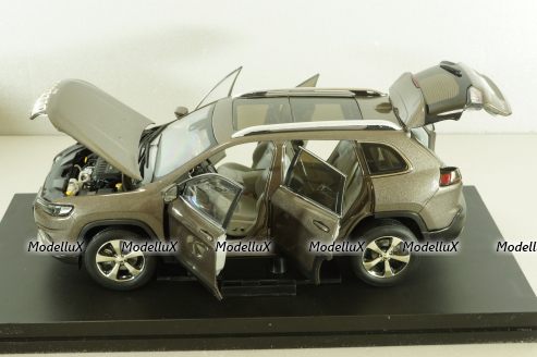 Jeep Cherokee 2019, grey, Paudi 1:18