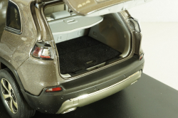 Jeep Cherokee 2019, grey, Paudi 1:18