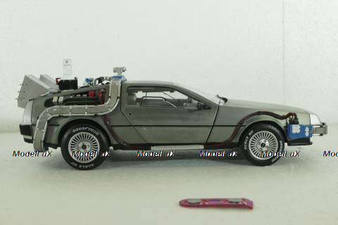 Delorean DMC 12 Time Machine with Mr. Fusion, Back To The Future, BCJ97, HotWheels Elite 1:18 