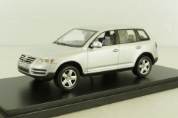 Volkswagen Touareg V10 TDI 2003, Silver, Minichamps 1:43