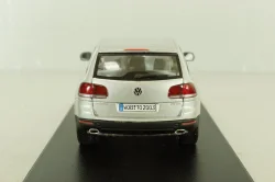 Volkswagen Touareg V10 TDI 2003, Silver, Minichamps 1:43