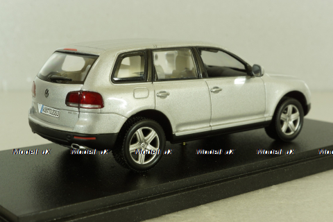 Volkswagen Touareg V10 TDI 2003, Silver, Minichamps 1:43