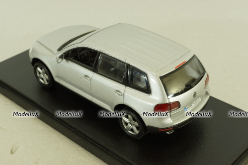 Volkswagen Touareg V10 TDI 2003, Silver, Minichamps 1:43