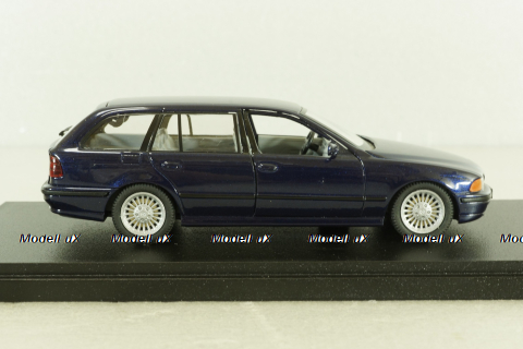 BMW 520i Touring (E39) 1995, dark blue, Schuco 1:43
