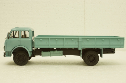 Маз-500Г грузовик с удлиненной базой, бортовой 1967, голубой, Н215, Наш Автопром 1:43