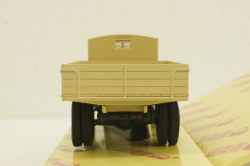 ЯГ-4 бежевый, Наш Автопром 1:43