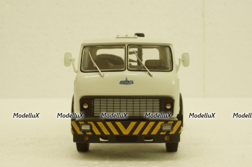 Маз-5428 тягач 1977г, серый, Н700, Наш Автопром 1:43