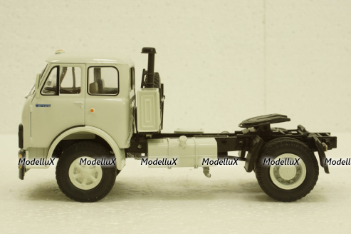 Маз-5428 тягач 1977г, серый, Н700, Наш Автопром 1:43