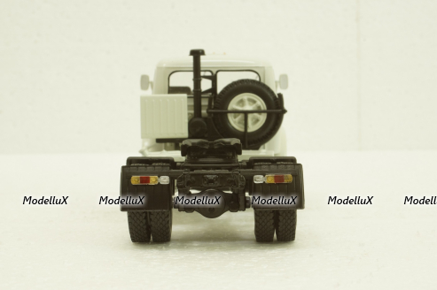 Маз-5428 тягач 1977г, серый, Н700, Наш Автопром 1:43