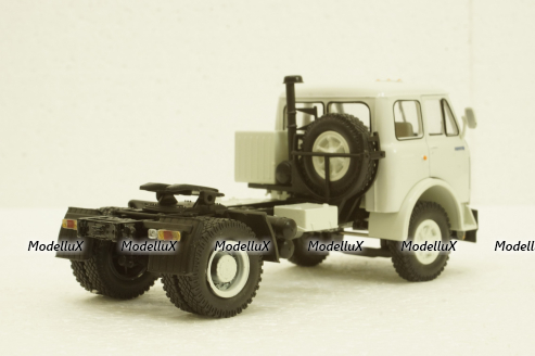 Маз-5428 тягач 1977г, серый, Н700, Наш Автопром 1:43
