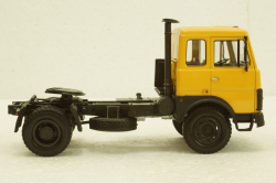 Маз-54322 тягач 1985г, желтый, Н793, Наш Автопром 1:43
