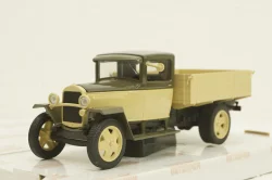 Газ-ММ бортовой 1946 бежевый, Н253 Наш Автопром 1:43