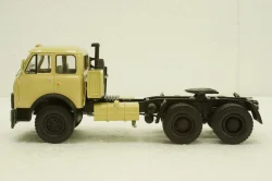 Маз-515Б тягач 1977, бежевый, Н702, Наш Автопром 1:43