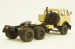 Маз-515Б тягач 1977, бежевый, Н702, Наш Автопром 1:43