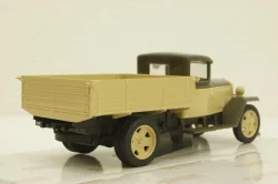 Газ-ММ бортовой 1946 бежевый, Н253 Наш Автопром 1:43