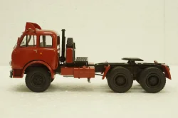 Маз-515А тягач 1974г Автопробег, красный Н701, Наш Автопром 1:43