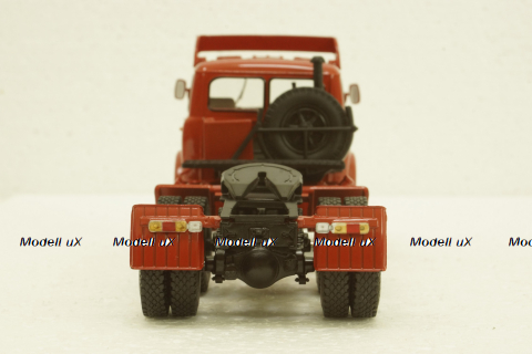 Маз-515А тягач 1974г Автопробег, красный Н701, Наш Автопром 1:43