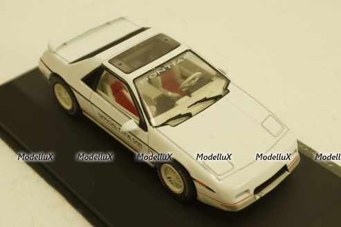 Pontiac Fiero Indy 500 Pace Car (1984), American Cars №104, 1:43  Без журнала!