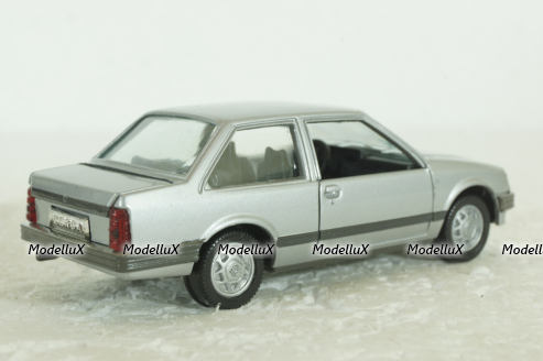 Opel Corsa, silver, Gama 1:43